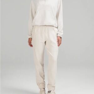 NWT Lululemon Brushed Softstreme Ribbed High-Rise Jogger (size 0)